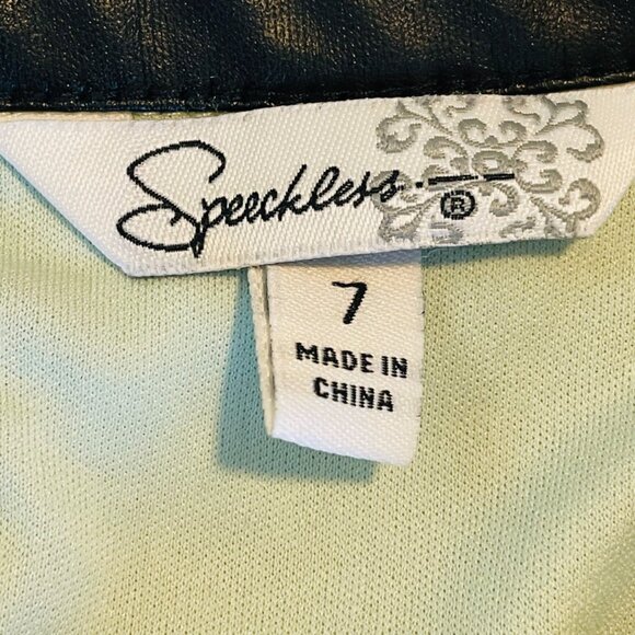 Black Lace Size 7 Sleeveless Dress Fit Flare Back Keyhole Green Speechless - Picture 9 of 14